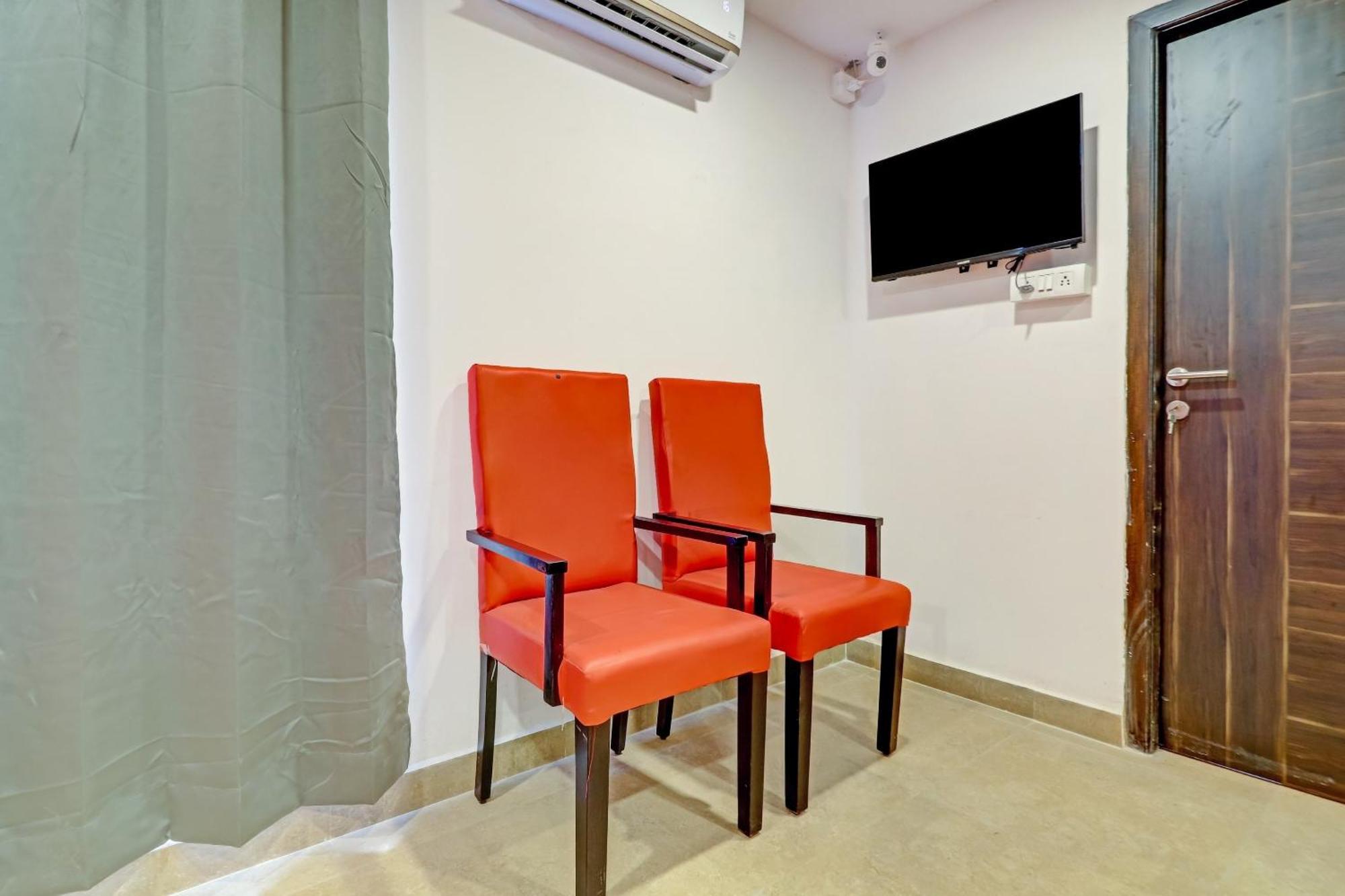Townhouse S R Nagar Near Hyderabad Central Exterior photo