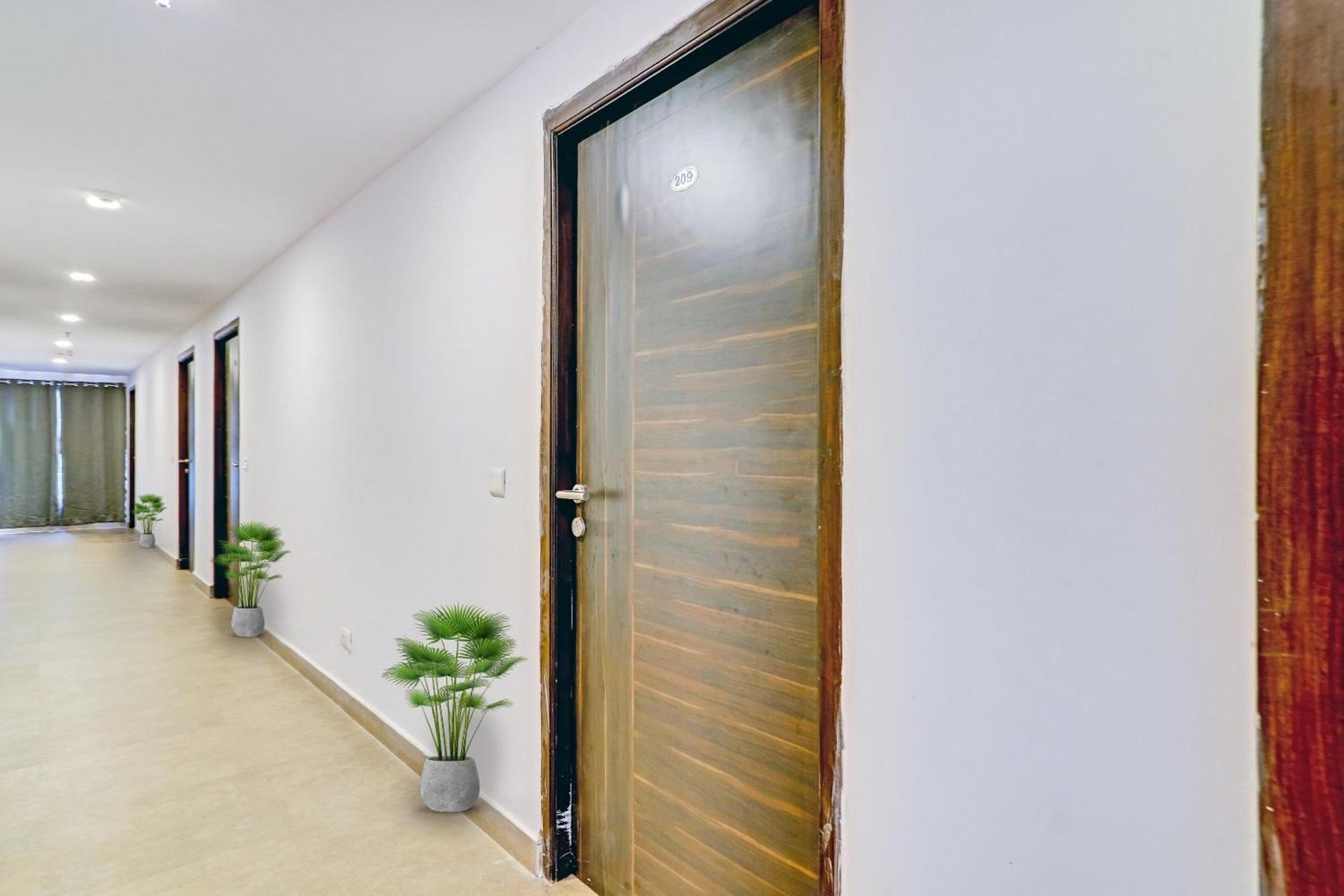 Townhouse S R Nagar Near Hyderabad Central Exterior photo